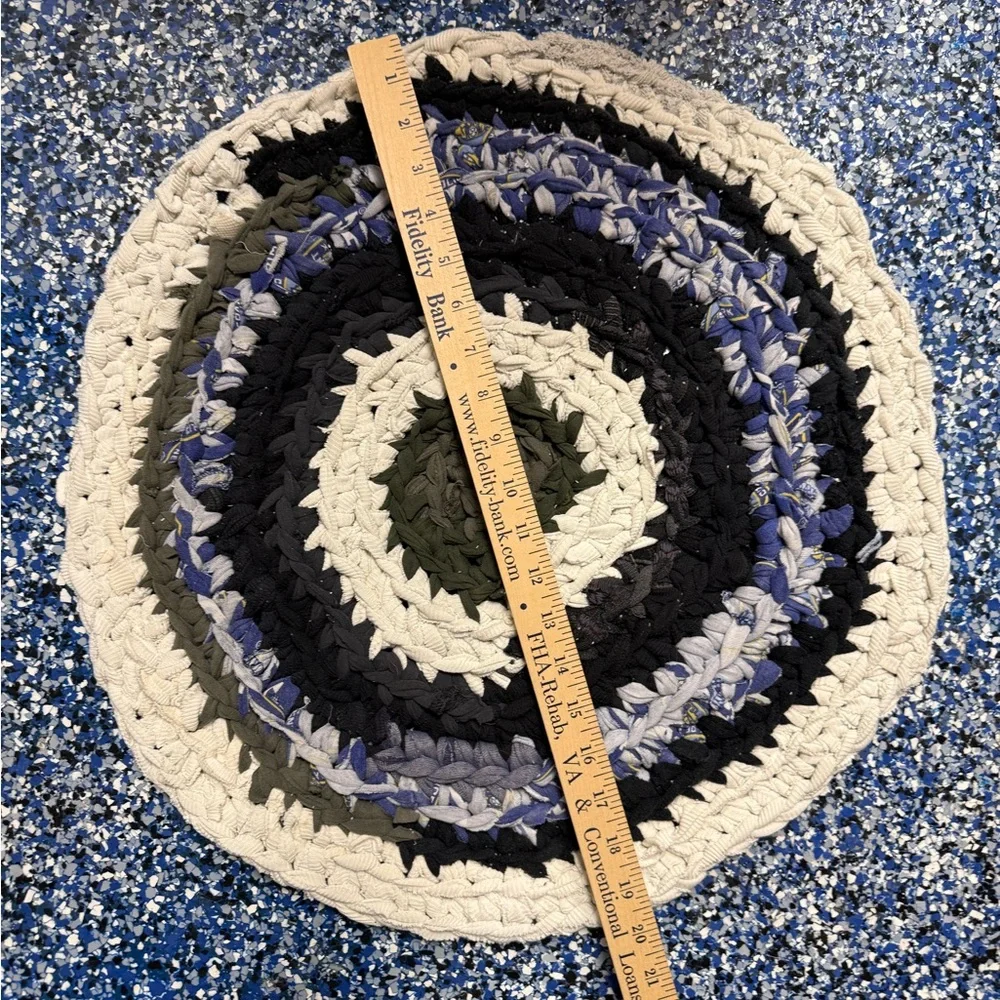 Handmade crocheted rug bathroom kitchen mat round 20”